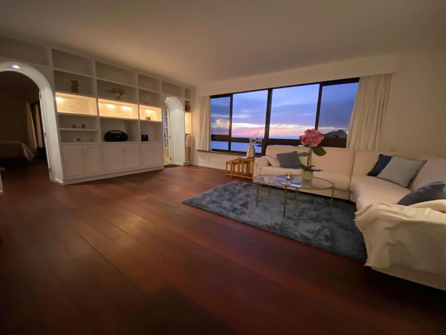 100 M2 Penthouse On The Beach. Паталавака Екстериор снимка